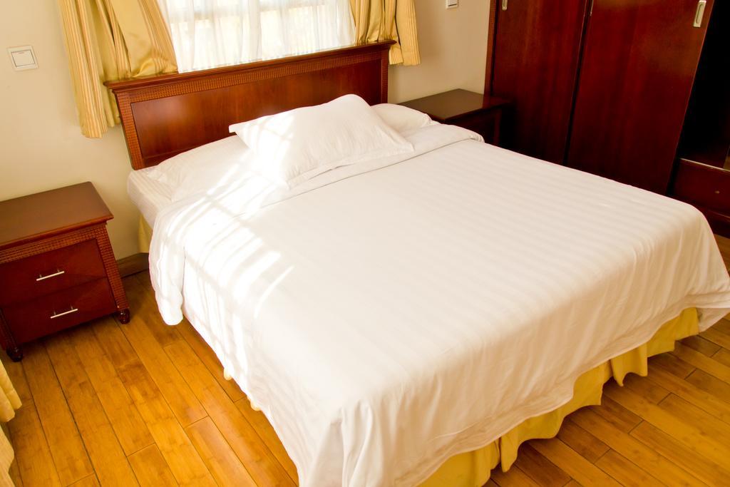 Natural Oak Apartments ไนโรบี ภายนอก รูปภาพ