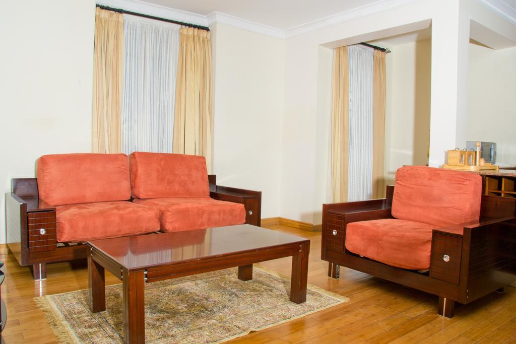 Natural Oak Apartments ไนโรบี ภายนอก รูปภาพ